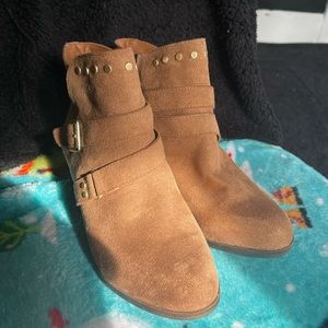 Brown ankle boots